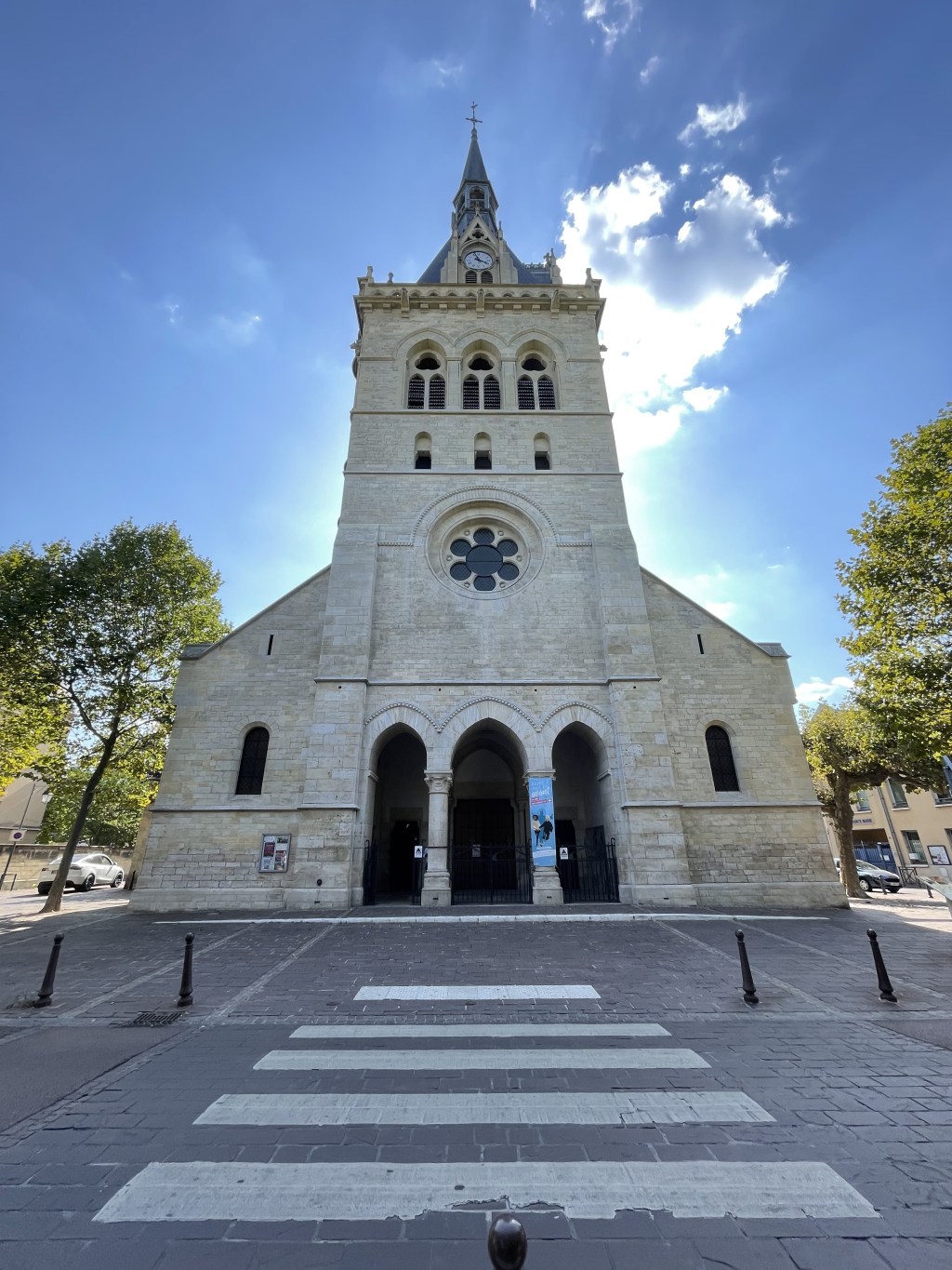 Le cierge à&nbsp;l&rsquo;église